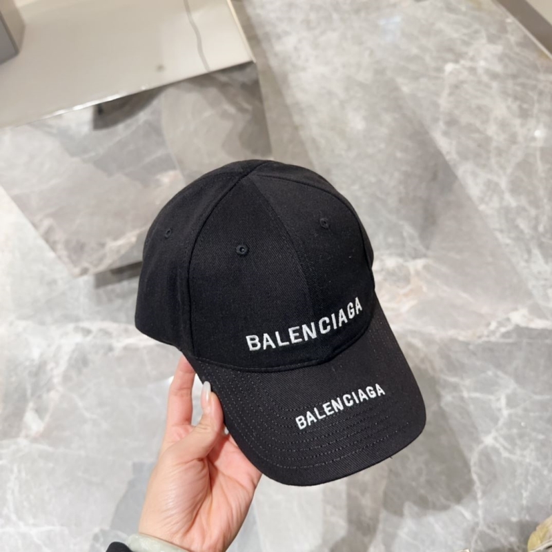 BALENCIAGA